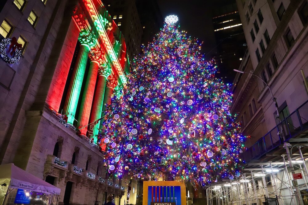 ニューヨーク証券取引所 クリスマスツリー